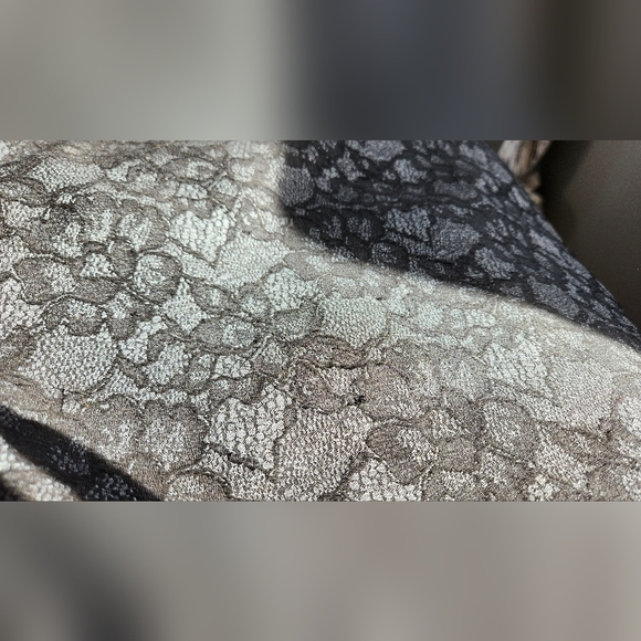 Le Suit Skirt Suit - Black Lace Look - Size 4 - Picture 7 of 15